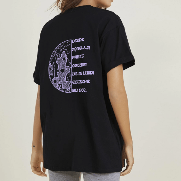 Polera Amada Diseño Mundo Negra Oversize